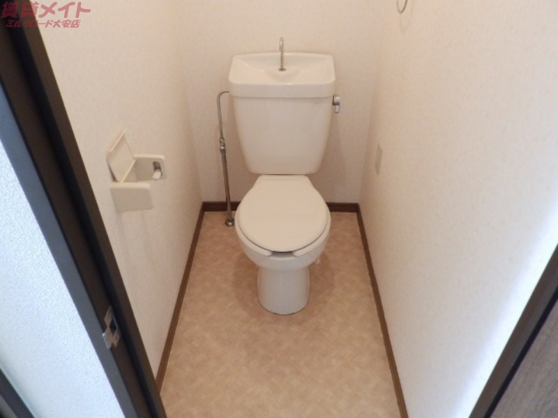 トイレ　同物件別室写真