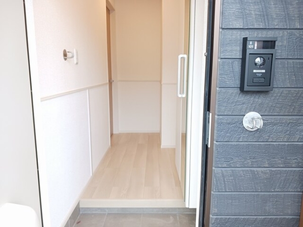 玄関　内装イメージ