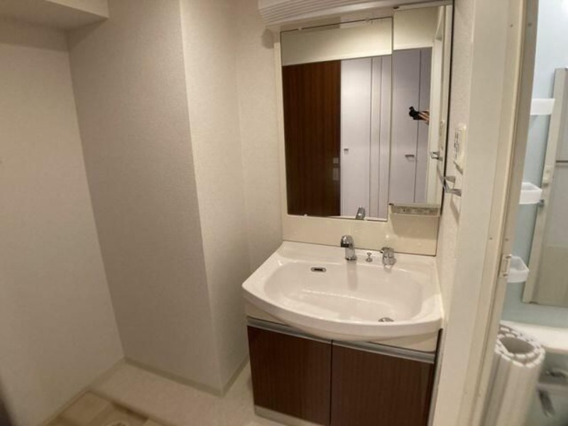 洗面設備　※別号室の写真の場合、現況優先となります。