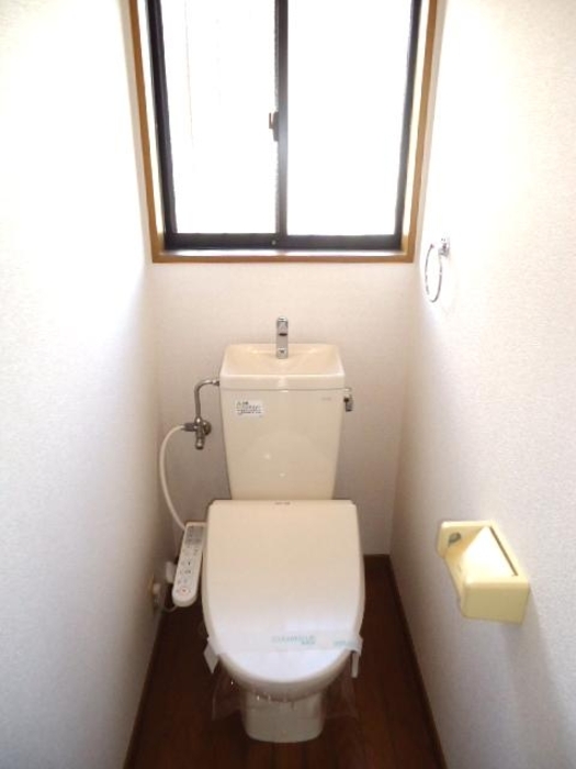 トイレ　ゆったりとした空間のトイレです