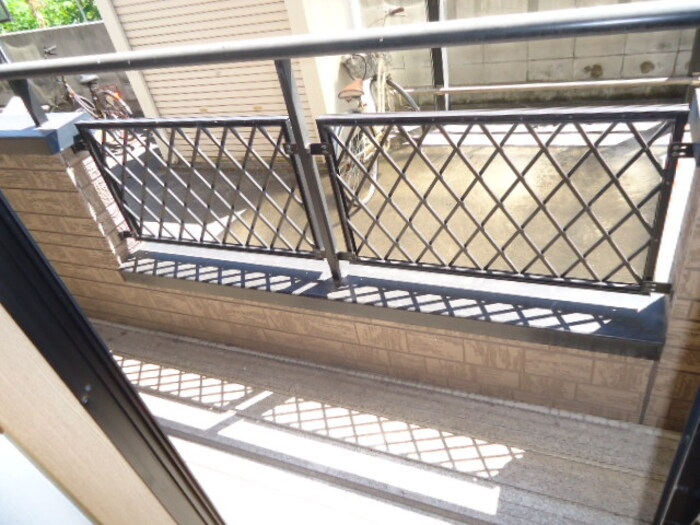 バルコニー　お洗濯にも便利なバルコニー付き