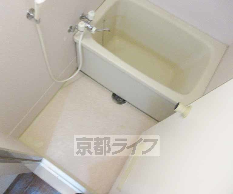 バス・シャワールーム　綺麗なお風呂です・