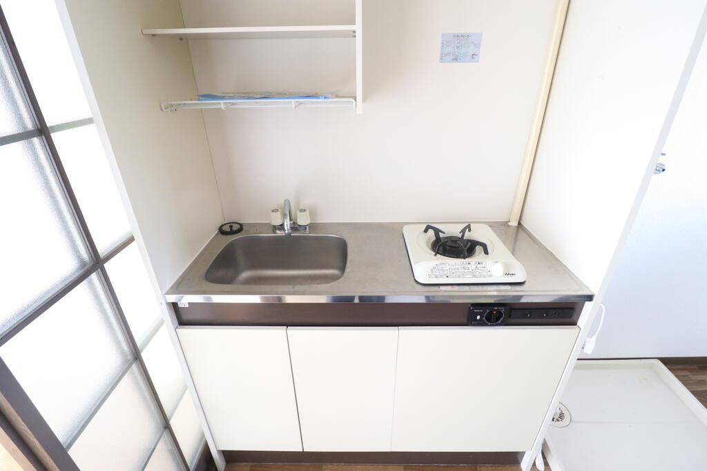 キッチン　洋室からのキッチンスペース☆