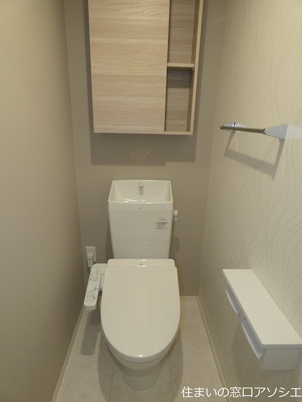 トイレ　ウォシュレット便座