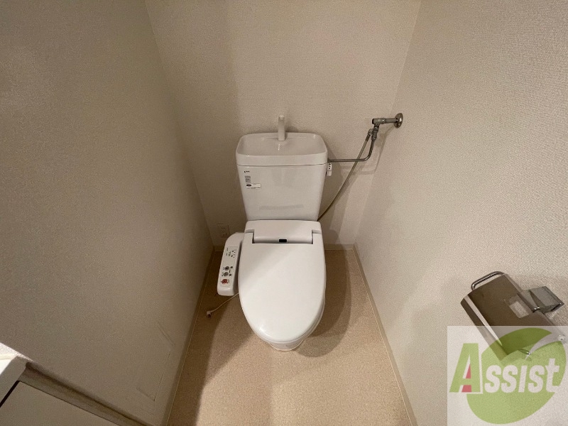 トイレ　ウォシュレット機能がついたトイレ。安心して使用できますね。