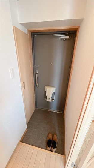 玄関　他号室のお写真です