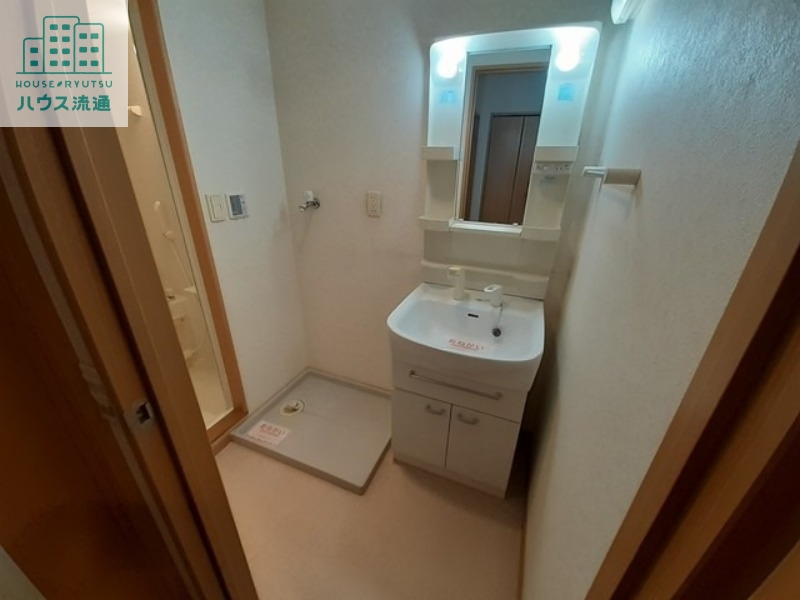 洗面設備　※別号室の写真です