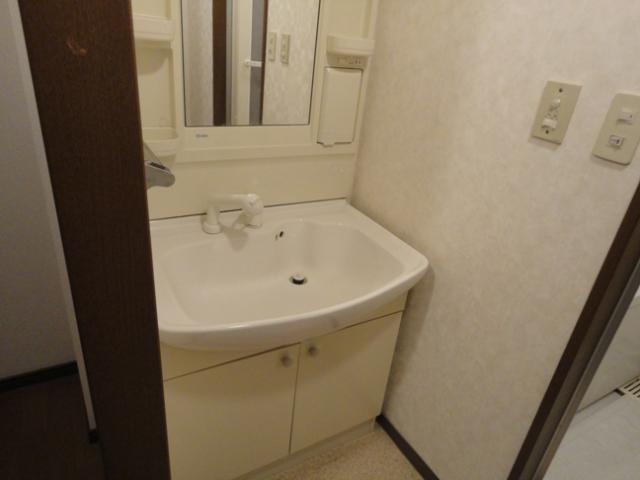 洗面設備　洗髪洗面化粧台