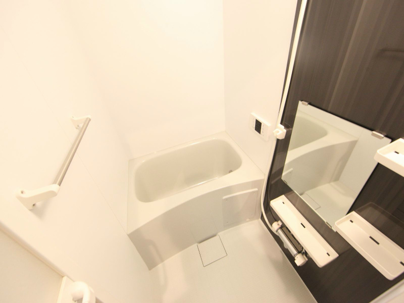 バス・シャワールーム　追い焚き　オートバス機能付バスルーム