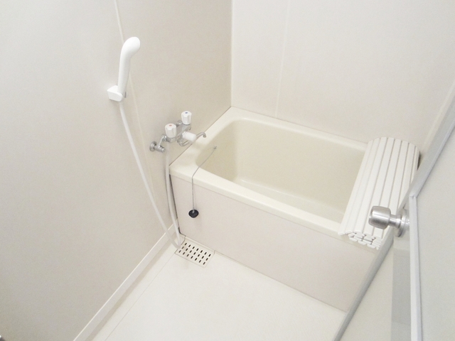 バス・シャワールーム　キレイな独立バスルーム！