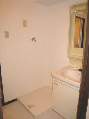 洗面設備　洗面所です