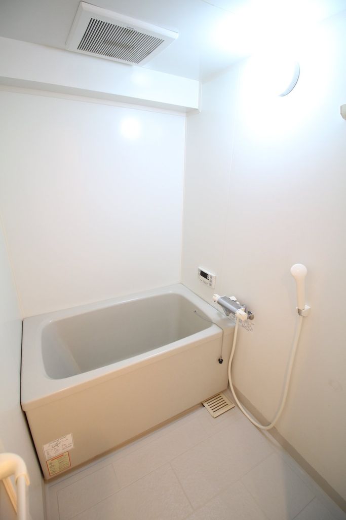 バス・シャワールーム　※代表タイプの写真のため実際と異なる場合がございます