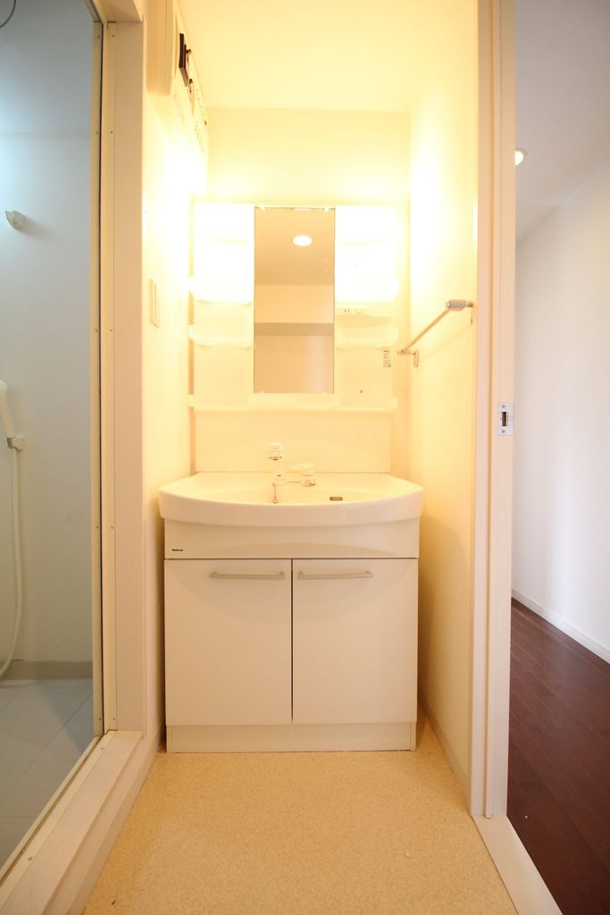 洗面設備　※代表タイプの写真のため実際と異なる場合がございます