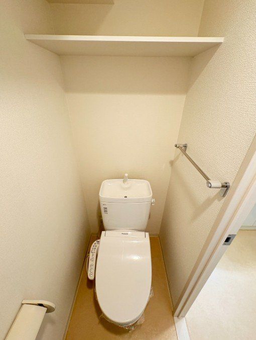 トイレ　※代表タイプの写真のため実際と異なる場合がございます