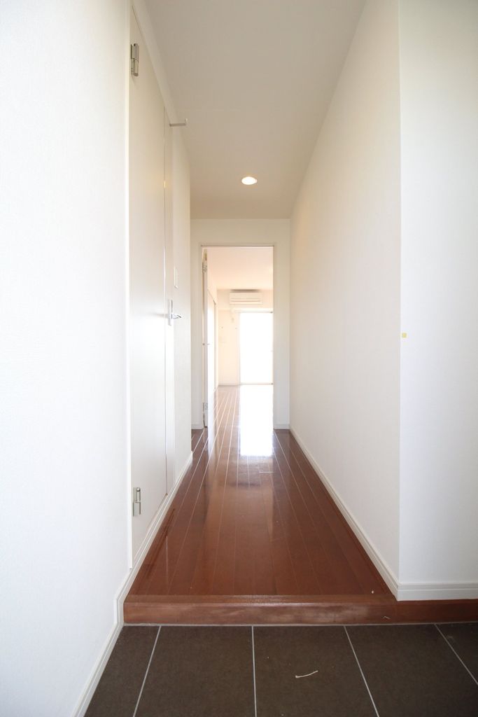 玄関　※代表タイプの写真のため実際と異なる場合がございます