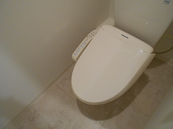 トイレ　※別部屋の参考写真です。