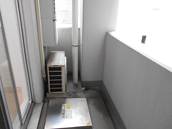 バルコニー　※別部屋の参考写真です。
