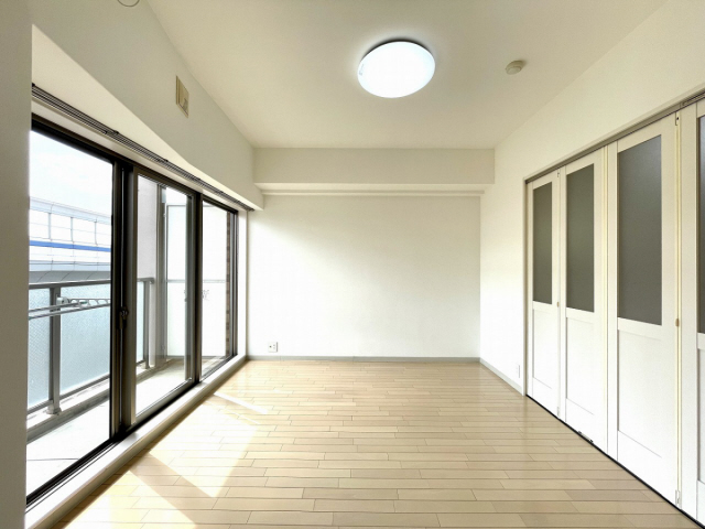 居室・リビング　写真は別のお部屋のものです