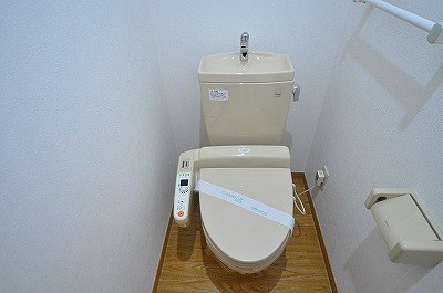 トイレ　★温水洗浄便座付トイレ★
