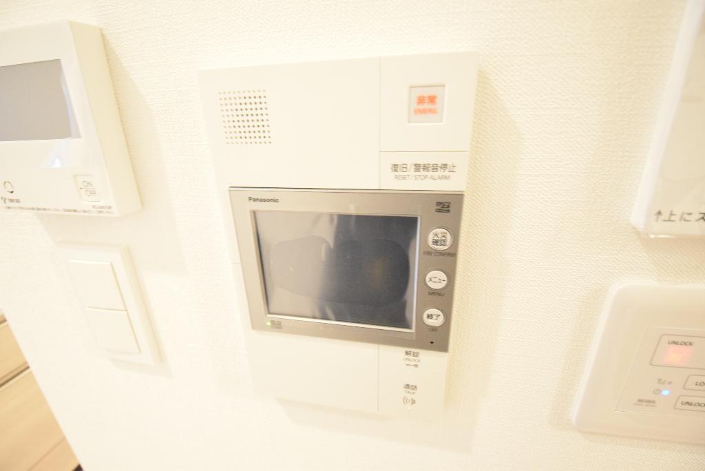 セキュリティ　カメラ付インターホン