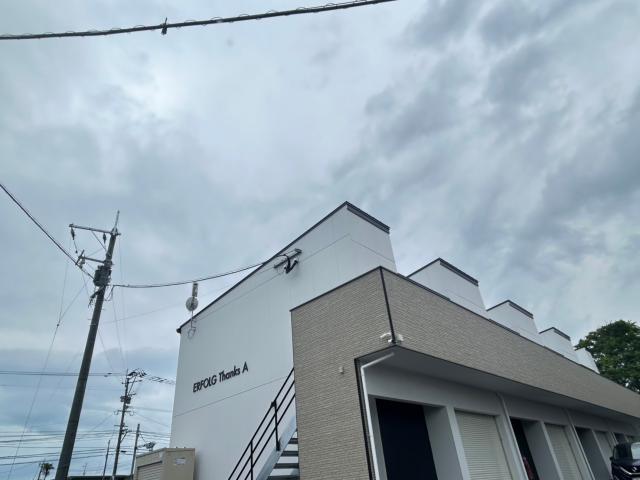 霧島市隼人町小田のアパートの建物外観