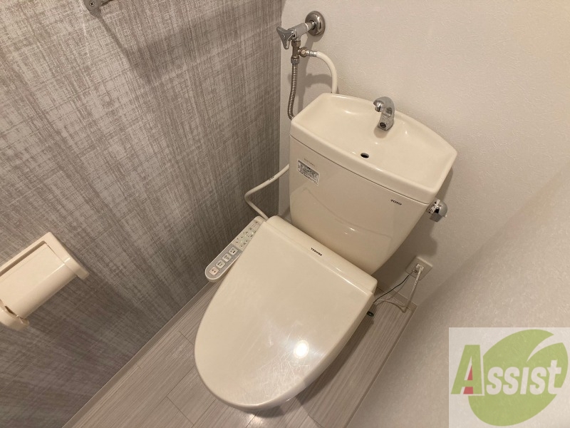 トイレ　ウォシュレット機能がついたトイレ。安心して使用できますね。