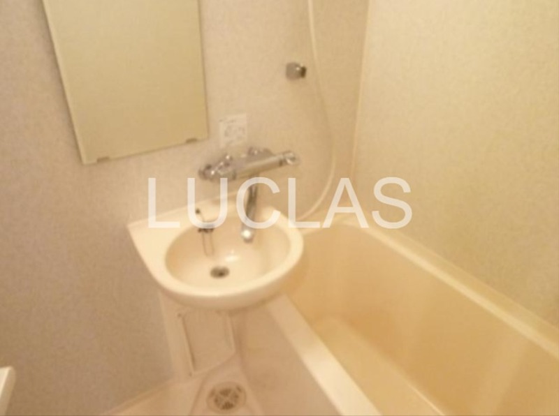 バス・シャワールーム　浴室も付いており、日々の疲れを癒します♪