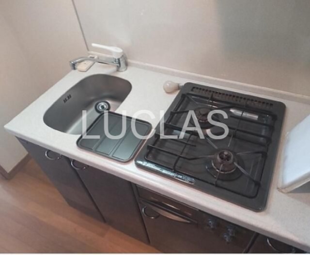 キッチン　コンパクトながらも2口コンロ♪