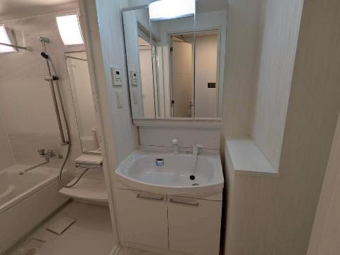 洗面設備　洗髪洗面化粧台