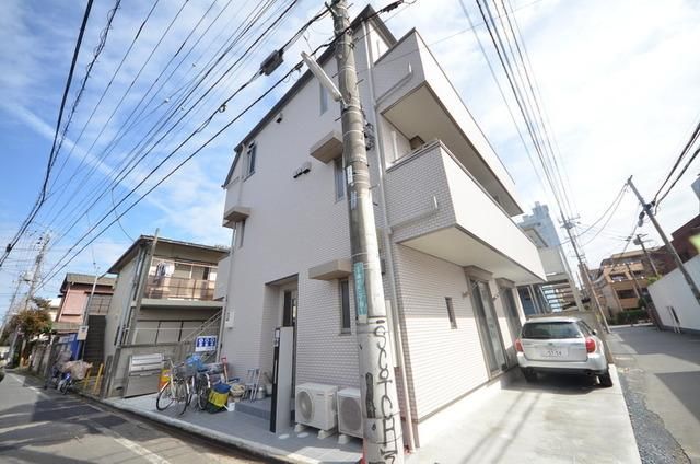 建物外観　外観・周辺部分