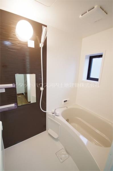 バス・シャワールーム　バス／シャワー