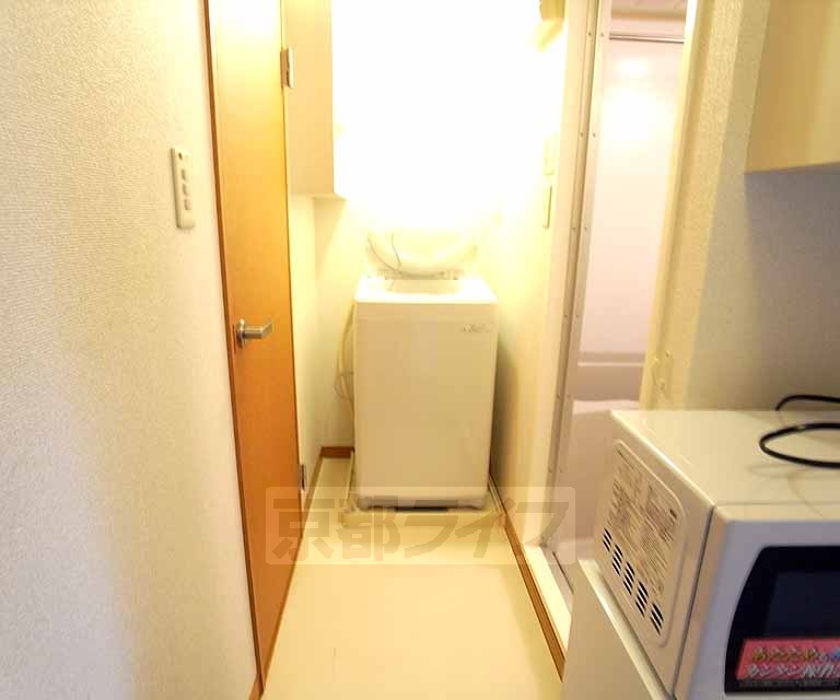 洗面設備　脱衣所スペースとなっております。