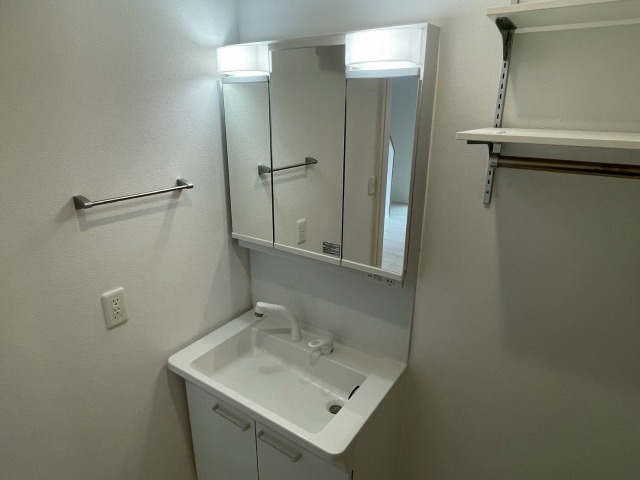 洗面設備　シャンプードレッサー