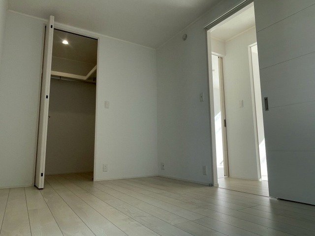 収納　大容量収納　ウォークインクローゼット付