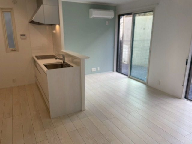 その他設備　快適な空間を演出する　エアコン2基（LDK＋洋室）