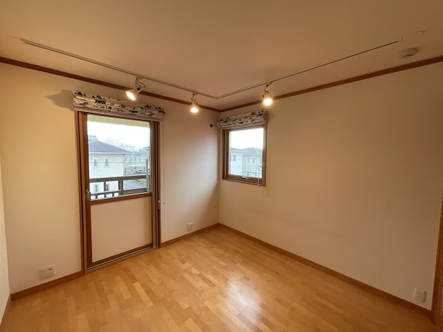 その他部屋・スペース　2階の洋室です