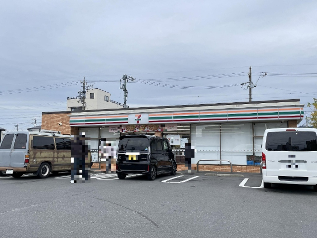 コンビニ　セブンイレブン焼津駅北店（コンビニ）まで537m