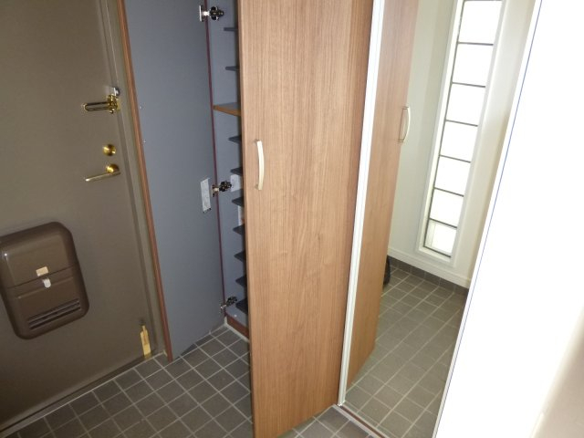 収納　シューズボックス