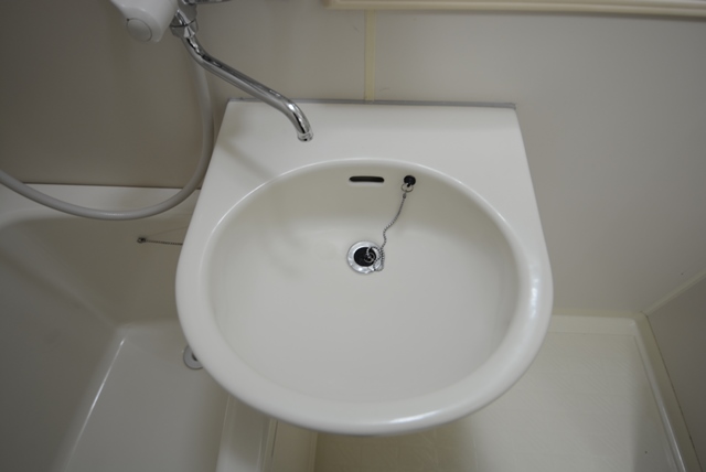 洗面設備　浴室内に洗面台付き☆