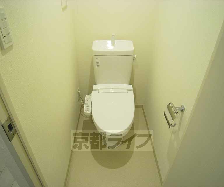 トイレ　１０１号室１ＬＤＫ写真です