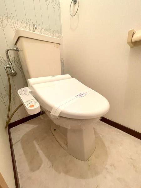 トイレ　※現況優先・写真は他号室使用