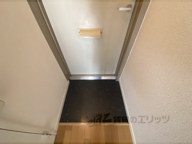 レオパレスMIRAIの玄関写真