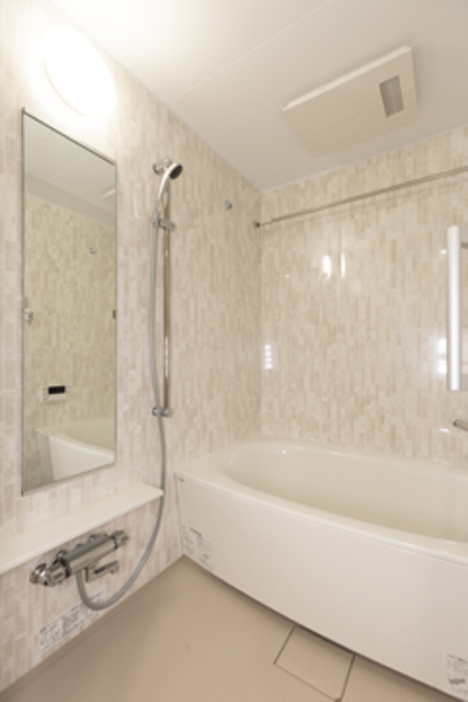 バス・シャワールーム　※写真は同タイプ住戸です。