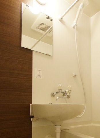 洗面設備　洗面台あります。