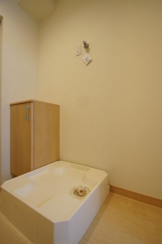 その他設備　防水パン付室内洗濯機置場