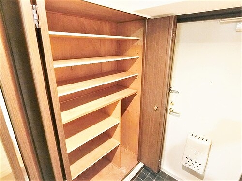 玄関　玄関・シューズボックス　※2025年4月撮影