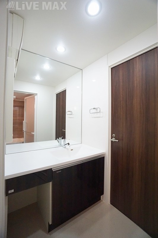 その他　忙しい朝にも便利な独立洗面台★