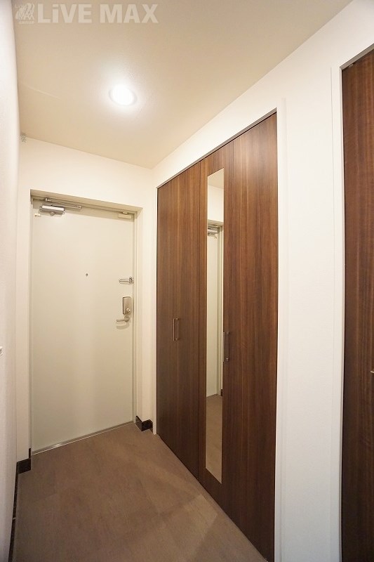 玄関　奥行きのある玄関部分★