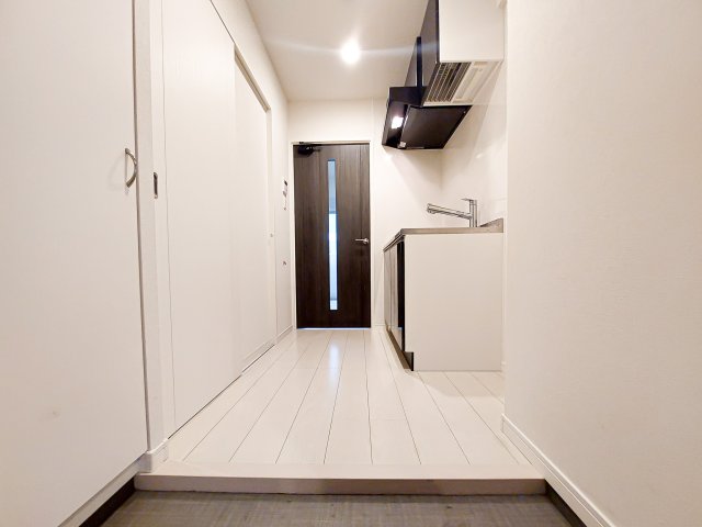 玄関　別号室のものになります。現状優先。