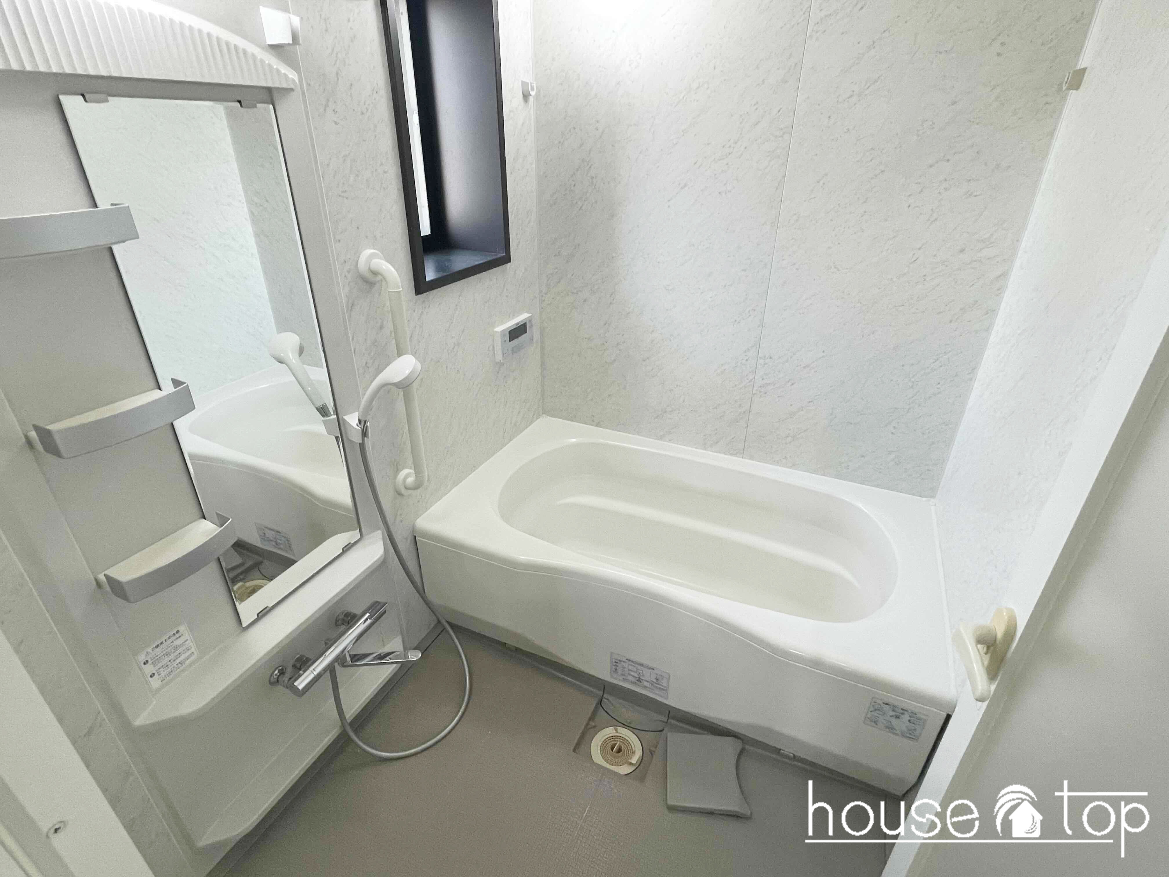 バス・シャワールーム　追炊き付き、乾燥機付き